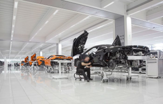 Illustration for article titled A visit to the McLaren Technical Centre